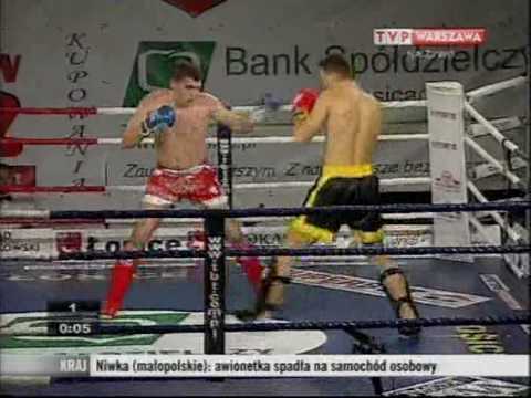 Leszek Suchożerbski vs. Bartosz Ożarek (Low kick, -81kg)