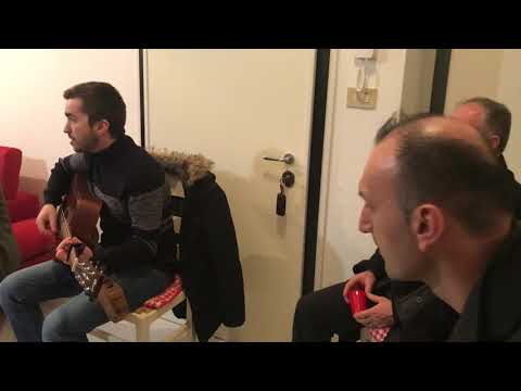 Cu colindul, craciun 2018 - tinerii din biserica Maranata Udine