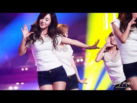[Fancam] 111230 Taeyeon - Festival @ KBS Gayo Daechukje