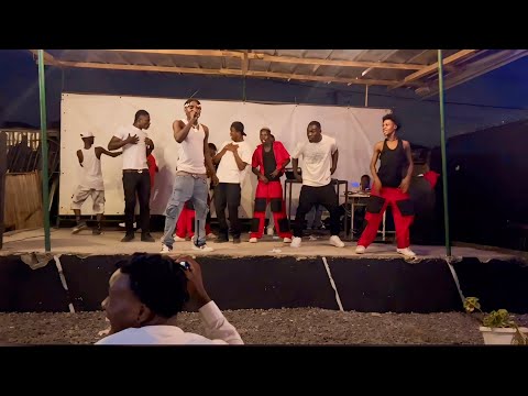 Performance époustouflante de Slyve Chanel : Moments forts du concert privé