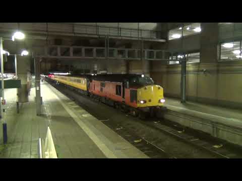 Top and Tail Class 37 Test Train departs from Manchester Victoria Station, Great Britain