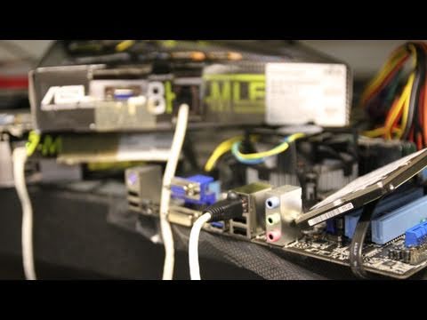 Build A Temporary Computer Case Out Of The Motherboard’s Cardboard Box
