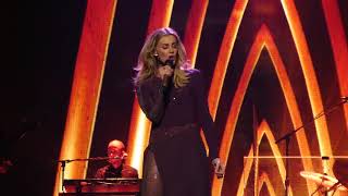 Stronger - Faith Hill - Soul2Soul Orlando - 10-21-2017