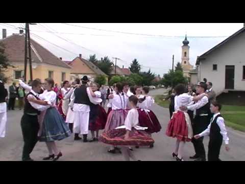 Rozmaring Hagyományőrző Néptáncegyüttes