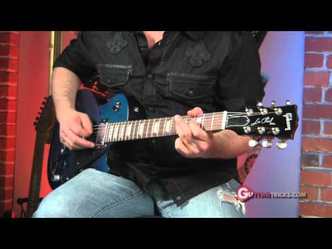 Easy Rock Pull-Off Licks -  Rock Guitar Lesson - Guitar Tricks 84