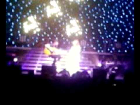 Alexandra Burke singing Bruno Mars's Who Is