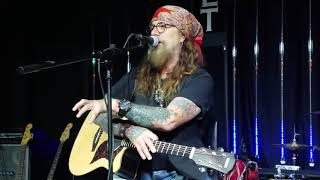 John Corabi Robin&#39;s Song live plus backstage talking about the song 2 25 18