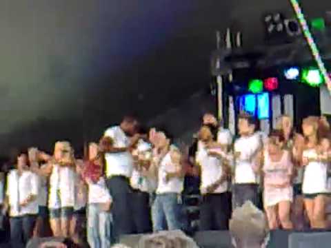 Kirsten Joy sings Joyful Joyful ACM Gospel Choir, Beach Break 2009