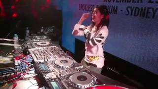 Download lagu DJ Faahsai mp3