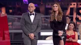 Aaron canta ‘Así era ella’ en Yo Soy El Artista