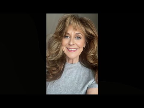 PAM 🩵 THE RADIANCE OF MATURE FEMININITY