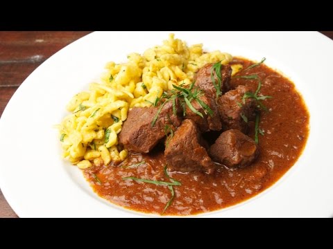 Gulasch, Rindergulasch wie ein Chefkoch zubereiten