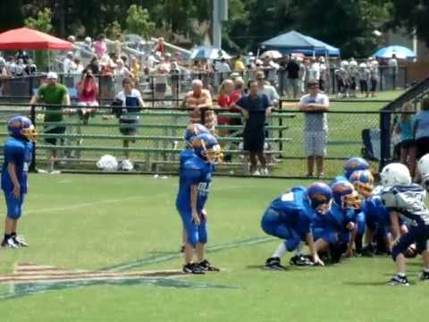 Adam Fontechia makes a big run in his 1st football game for Brentwood Blaze C-Blue team