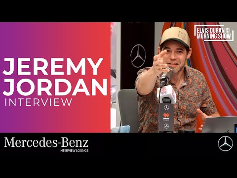 Jeremy Jordan Teaches Us How To "Long" Like Jay Gatsby | Elvis Duran Show