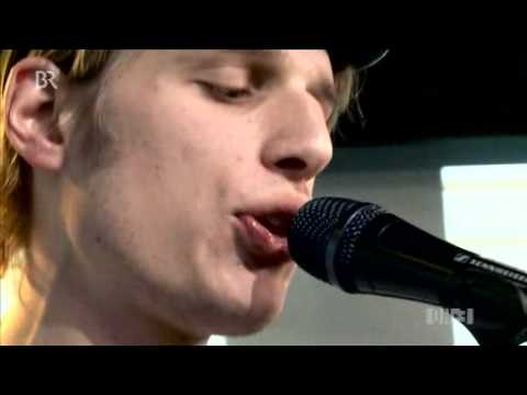 Manual Kant "Gut Aus" Live bei On3