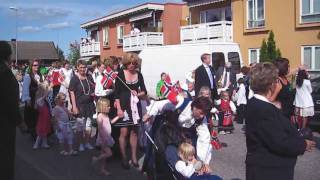 preview picture of video '17 Mai 2009 - Borgertoget i Horten [Del 1/3]'