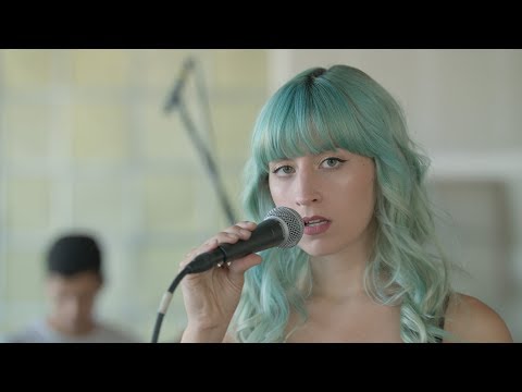 Amber DeLaRosa - Get to Me Live Performance