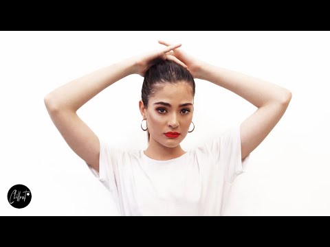 Miro, Aurai & Isabel Higuero - Missing Piece