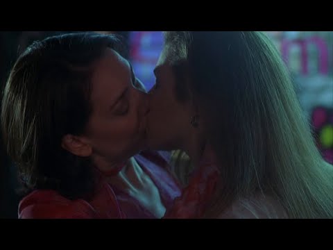 Kissing Jessica Stein (2001) - Jennifer Westfeldt & Heather Juergensen | Kissing Scene