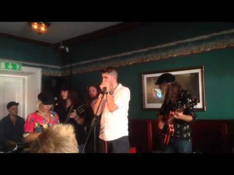 Lisa Lystam family band