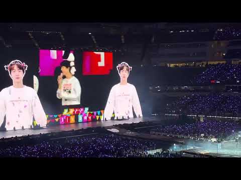211202 BTS - ARMY Bomb Wave + Jin’s Birthday - PTD On Stage LA Day 4