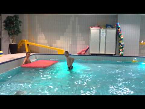 Flips på badhuset👍🏽👍🏽😎😎💜💜😜😝