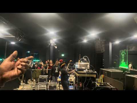 Aba Shanti-I playing Last Dubplate @ EartH 20/12/25