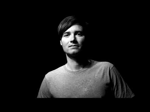 Eric Sneo - DJ Set @ Les Grandes Sessions (Contact FM) 2004-10-05