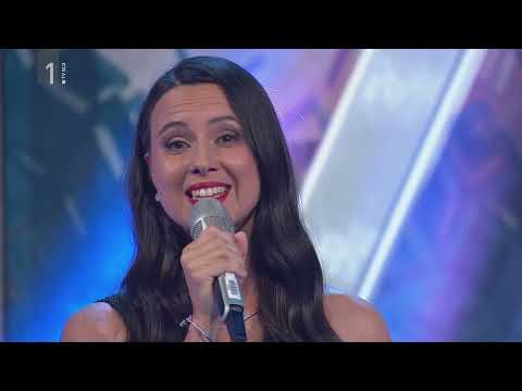 Mojca Bitenc in Robert Smolnikar: Prav vsi smo ljudje (odlomek iz oddaje Glasbeni pozdrav)