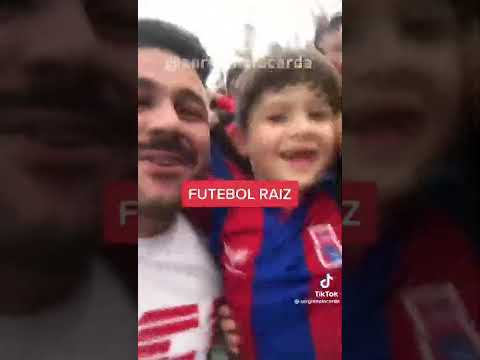 PAI LEVA FILHO PARA ASSISTIR JOGO DO PARANÁ E NÃO ASSISTEM A FINAL DA CHAMPIONS LEAGUE!!