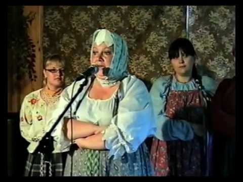 2010 08 Выступает ансамбль "Шкатулочка"