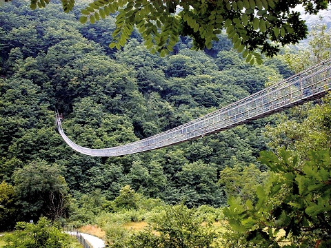 Il ponte sospeso più lungo del mondo è a San Marcello Montagna Pistoiese video Pistolozzi Marco