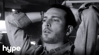 Oğuzhan Koç - Kimseler Bulamasın Bizi (Official Video)