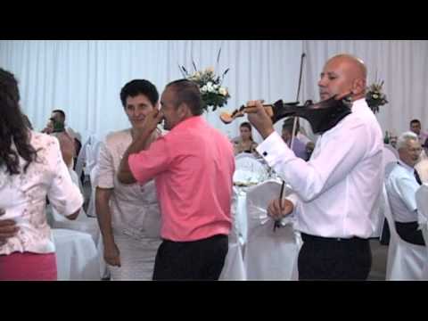 IURA VASILE INVARTITA LIVE CU CETERA NUNTA