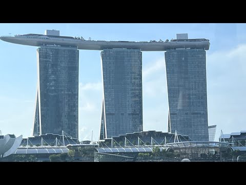 🌆 Discover the Vibrant Lifestyle of Marina Bay, Singapore! | Travel Vlog