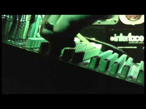 Full Dub - Alien Live