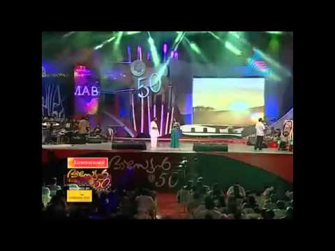 Shreya Ghoshal Singing Surmai Ankhiyon Mein with K.J.Yesudas