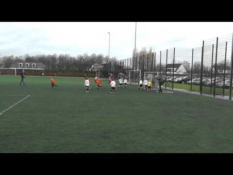 21 jan 2012 VV De Meern E6 - VV De Meern F2 vr 3-0 Doelpunt Lex