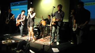 The Leprechaun - Black Dove [Live @ The Wall Café 24-06-2012]