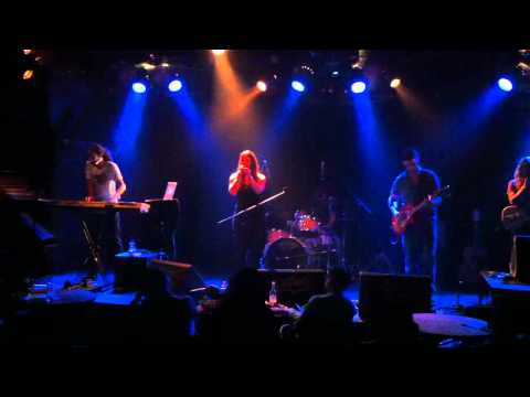 Reut Yehudai performing Double Dip