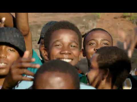 SHI HATRU, TITI LEFOURBE & STUCKY -Ripatana (Clip Officiel)