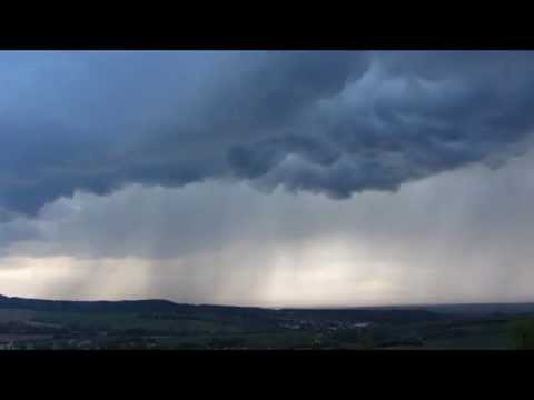 weak storm with amazing shelf cloud