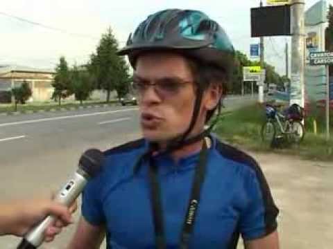 Cu bicicleta la plimbare