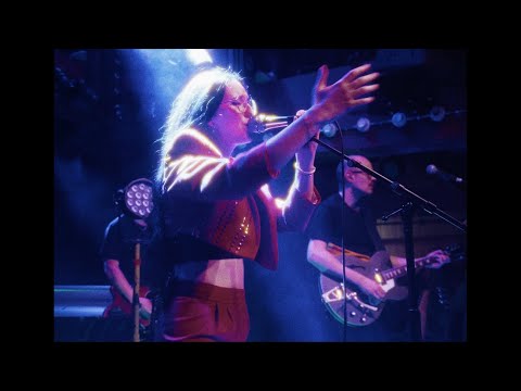 NO RAIN NO TEARS - VERONICA FUSARO (Live at Mühle Hunziken)