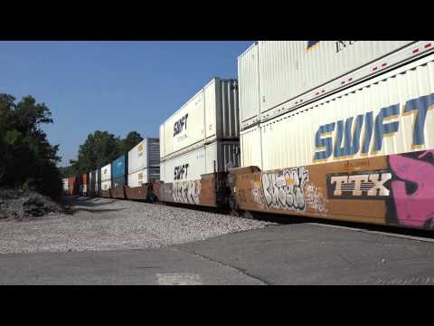 CP AC4400CW #9732 leads BNSF Z-ATGSBD at Palos, Alabama