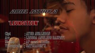 Download lagu LEUNGITEUN Abiel Jatnika feat Lingga Angling Raspati (COVER) mp3