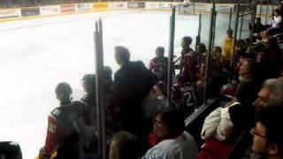 preview picture of video 'Niagara Ice Dogs Coach gets ejected in 3rd period'