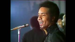 The Temptations - LIVE Take A Look Around - In Paris 1973