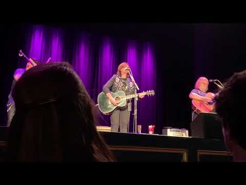 Indigo Girls Kid Fears Chattanooga