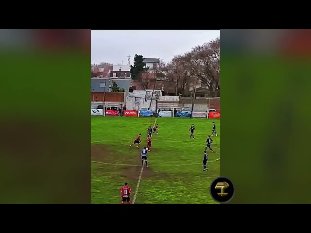 Pitan... y anota el gol más rápido de la historia del fútbol argentino
